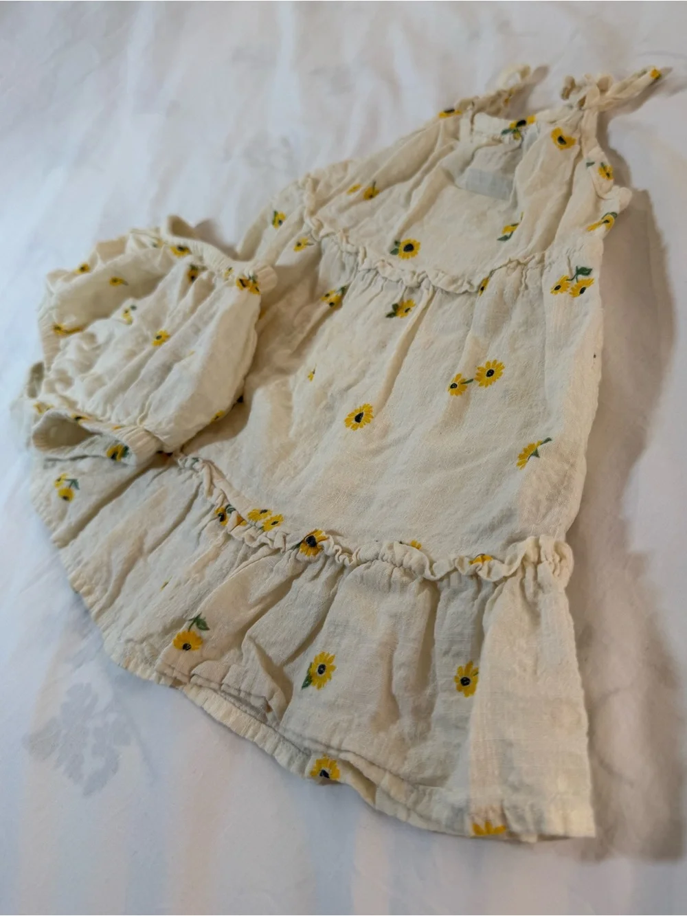 Old Navy Baby Girls Cream Sunflower Dress and Bloomer Set